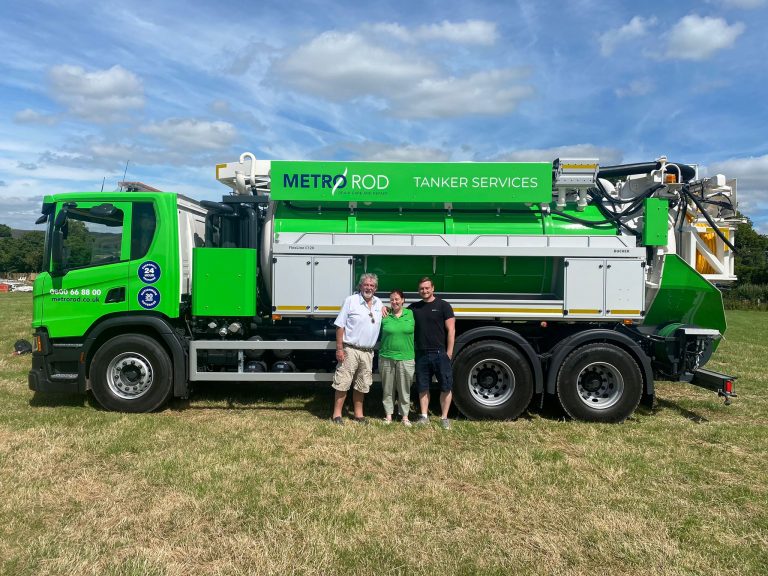 A picture of Metro Rod Dorset & Portsmouth tanker