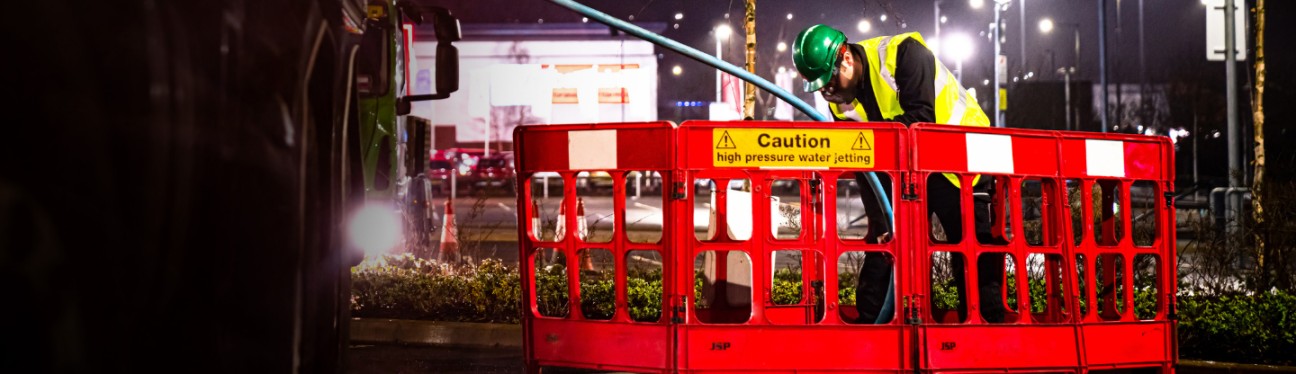 High Pressure Drain Jetting | Metro Rod