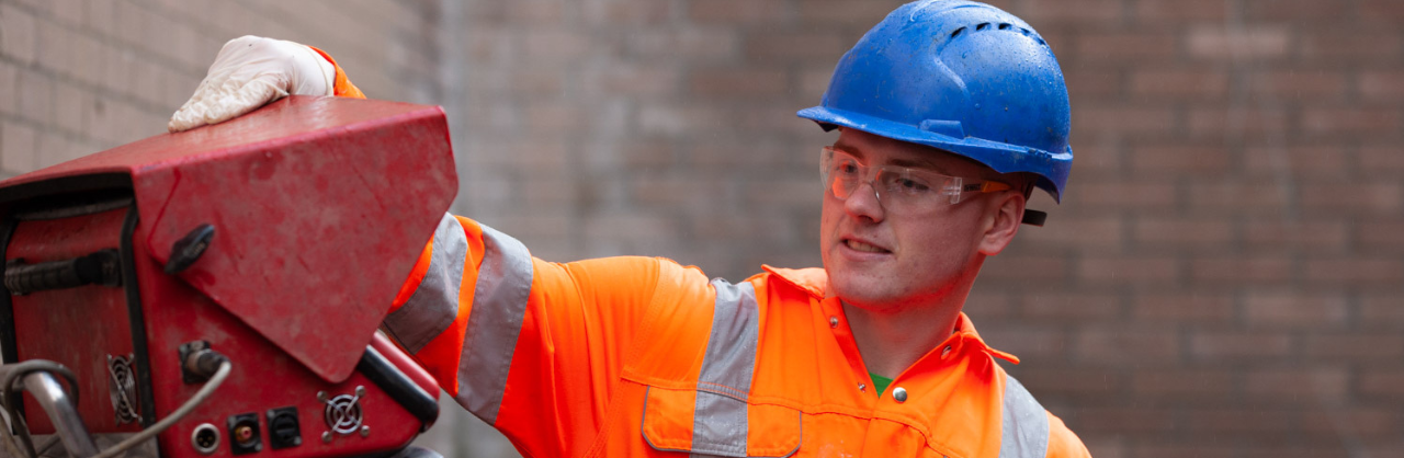 Robtic Cutting Metro Rod Service